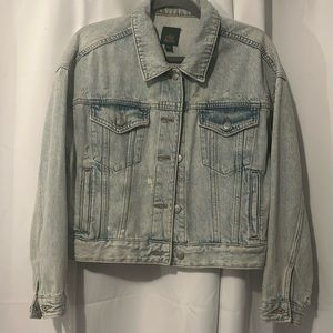 Wild Fable Women's Cropped Denim Trucker Jacket Light Blue Size M